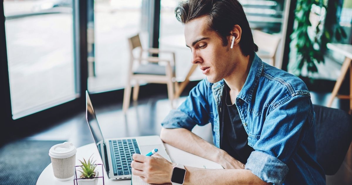 What Makes You Stand Out From Every Other Scholarship Applicant